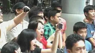 Jollibee Flash Dance Mob (Official Video + Behind the Scenes)
