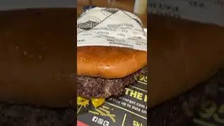 Fat Burger 🍔 Plano #foodie #foodislife #cheeseburger #fatburger #asmr #foodphotography #omg #eat