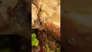 Mouthwatering juicy turkey #shorts #ytshorts #turkey #foodshorts #roastturkey