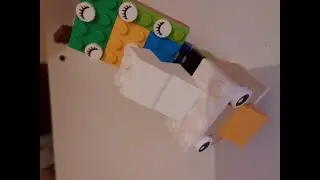 How to build a peacock in LEGO