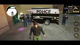 Полицейский SWAT стреляет в Клода на GTA 3