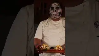 #tostadas de #salpicon de #pollo y #cempas&uacute;chil #diademuertos  por @PrimerPlanoMagazineTurismo