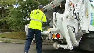 New Seattle law fines residents for not composting