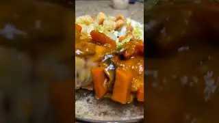 Chicken with wine sauce. Sides: country ranch saladAnd mashed potato with bacon and cheddar cheese