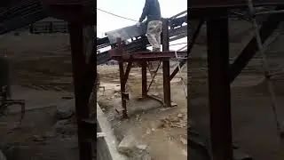 #engineering machinery  #mobile crusher #mineral processing equipment #screening equipment