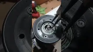 AC Car compressor - Shaft Seal removing