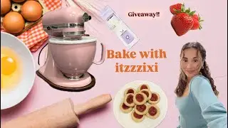 Make delicious strawberry thumbprint cookies with me!!