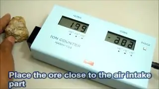 Ion Counter NKMH-103 (Bi-polar/Ultra wide range) - Actual ion measurement of a radium ore.