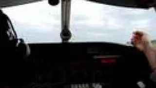 Touch and go, Piper Cadet, N162ST