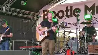 Dodgy - Grassman  @Bootle Music Festival 2019