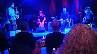 Natekspress -Blue Holger D spiller i Folk For Folk 18/10 2022