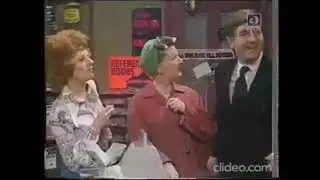 Classic Coronation Street: 1976   (Part 4)