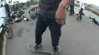 「ハウツー スケートボウ道」 Back Side Feeble Grind　Akira Yoshitake