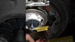 Satisfying pressure plate install on Ford Festiva! #satisfying #festiva #garagelife #satisfyingvideo