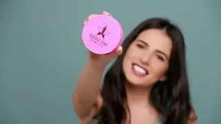 The Wojooh School of Beauty &ndash; Full look with highlighter