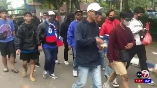 125 dead in stampede at Indonesia soccer game
