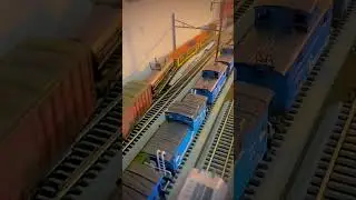 CSX 4600 Hauls Long Freight (HO Scale)