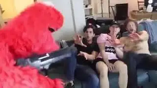 Elmo loco