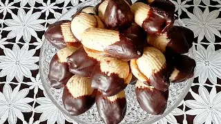Easy and fast French cookies/Petit Fours/ بيتي فور خفيف و سريع يحضر في دقائق#shorts