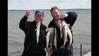 Mastering Walleye Fishing In The Weeds With Crankbaits! - Weed Walleye