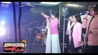 Le panier circule encore chanson magique live à Dallas