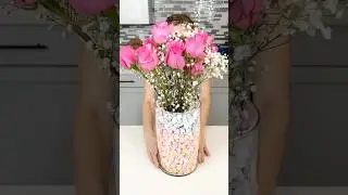 Easy Valentine&rsquo;s Decor #valentinesday #craft #diy #candy #flowers