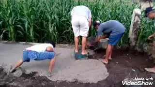 LAGI ASIK NGADUK PACULE JUBLING