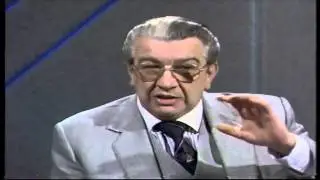 Cliff playing Joe Davis and talking to David Vine