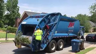 Allied Waste Mack MR garbage truck