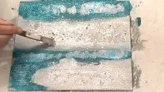 DIY Teal and Silver Glitter Abstract Canvas Wall Art #glitterwallart #tealdecor #glitterart #art