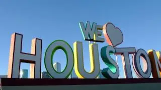 Become a US citizen: Nigerian reggae artist finds harmony in Houston