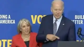Pandering Joe Biden Makes a TOTAL Fool of Himself..... 🤩🤩😉