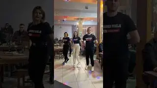 Nerka, Mubina i Bekir neumorni igraci #music #kolo #dance #veselje #live #duet #vasar #family