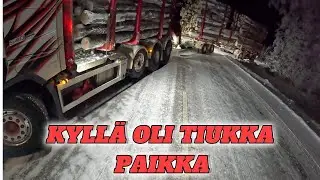 TRIPPELI VOLVOLLA TIUKASSA PAIKASSA. MEINAS ESKALOITUA...