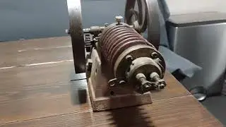what brand is this (gas)engine. Stuart Turner, Schoenner,  Paradox?