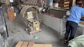 China Hot sales of Paper edge protector machine, paper corner protector machine At China