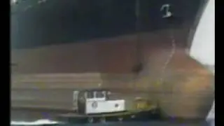бросил якорь