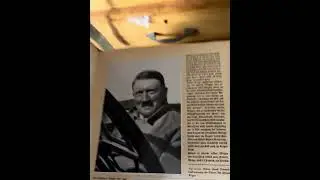 Адольф Гитлер, 1935 год. Книга и другие военные товары отправляются клиентам.
