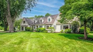 9 Morningside Lane, Lincoln MA. Renovated home on tree-lined cul-de-sac.