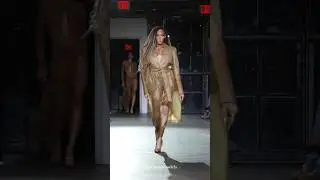 Winnie Harlow for Laquan Smith SS25 #model #runway #fashion #laquansmith
