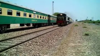 Pakistan Railways:Newly Upgraded 28dn Shalimar Express crossing 41up Karakaram Express