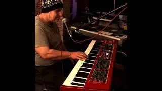 Paul Zarvis Silent Night Improv #iseenord. #nordkeyboards #nordwhitegrand @pzarvis. #paulzarvis