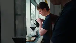 Join Erik, our Head Barista Trainer, as they make a coffee! ☕️