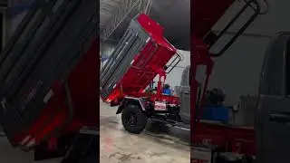 Hilux with Hydraulic Lift &ndash; Tipper Style