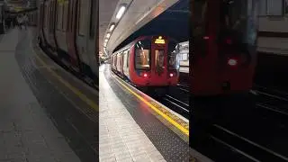 🇬🇧S7 Stock Circle Line London Underground🚇・🇯🇵S7形ディストリクト線ロンドン地下鉄🚇