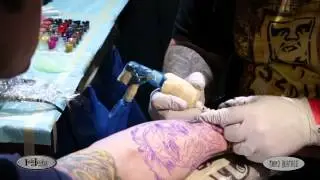 Nikko Hurtado tattooing with his Inkjecta Tattoo Machine