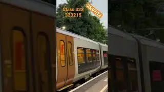 UK Passenger service Class 323 323215 West Midlands Railways #train #trainspotting