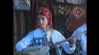 AŞAGIDAN GELEN HANIM