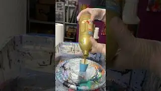 Смешиваю золотую краску! 💛⭐️🌟💛 #paintpouracademy #PaintPourCommunity #AcrylicPouring #paintpouring