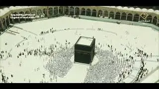 The moment the sun came above the Holy Kaaba 🕋 ☀️ today.